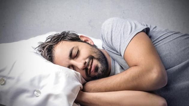 Here’s how your sleep and work are related.(Shutterstock)