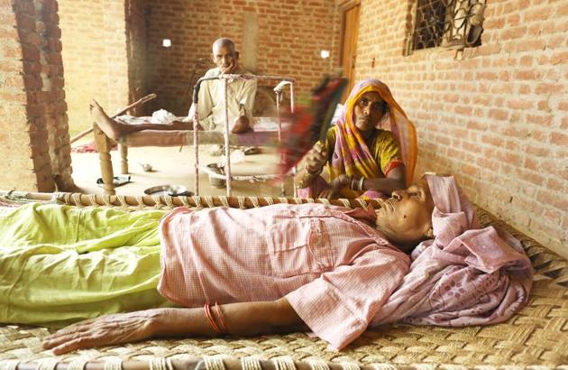 Vidya Devi, 62, is suffering from cancer and her condition is stated to be critical.(Sachin Saini/HT Photo)