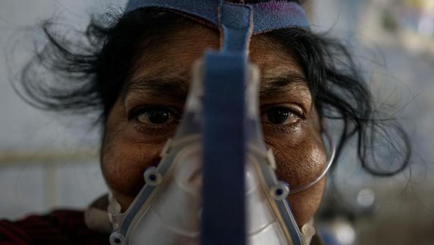 Shiv Kumari, a patient at Kanpur’s Murari Lal Chest Hospital suffers from breathing problems. “Pollution, dust or smoke makes me breathless. I feel that I am choking. I cough and feel as if something sharp is pinching my throat,” she said. The city of three million people has been smarting since a World Health Organisation (WHO) report put Kanpur at the head of 14 Indian cities in the world’s top 15 with the dirtiest air. (Chandan Khanna / AFP) Shiv Kumari, a patient at Kanpur’s Murari Lal Chest Hospital suffers from breathing problems. “Pollution, dust or smoke makes me breathless. I feel that I am choking. I cough and feel as if something sharp is pinching my throat,” she said. The city of three million people has been smarting since a World Health Organisation (WHO) report put Kanpur at the head of 14 Indian cities in the world’s top 15 with the dirtiest air. (Chandan Khanna / AFP)