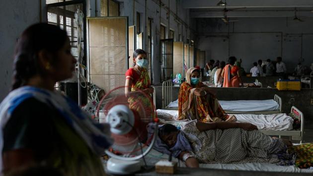 The number of chronic pulmonary disease and lung cancer cases is rising among non-smokers, particularly women. “There is no reason for it (other) than primarily atmospheric pollution,” Kumar said. (Chandan Khanna / AFP) The number of chronic pulmonary disease and lung cancer cases is rising among non-smokers, particularly women. “There is no reason for it (other) than primarily atmospheric pollution,” Kumar said. (Chandan Khanna / AFP)