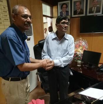 Officiating V-C Dr RML National Law University, Sanjay Singh (left), handing over charge to the new V-C Subir Kr Bhatnagar at on Tuesday.(HT Photo) Officiating V-C Dr RML National Law University, Sanjay Singh (left), handing over charge to the new V-C Subir Kr Bhatnagar at on Tuesday.(HT Photo)