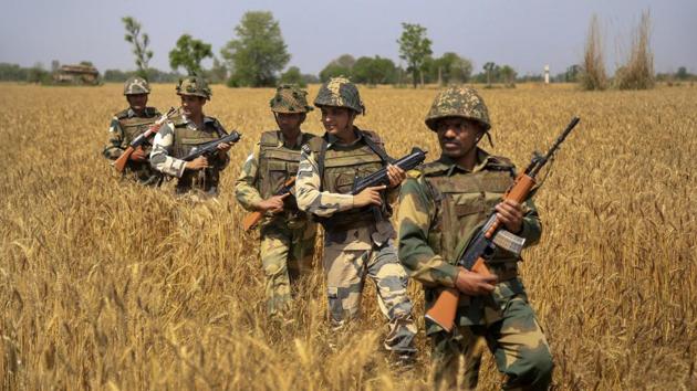 Reinforcement was sent to the spot and the bodies of deceased were brought to headquarter of BSF’s 114 battalion in Pakhanjore, Kanker.(PTI File Photo) Reinforcement was sent to the spot and the bodies of deceased were brought to headquarter of BSF’s 114 battalion in Pakhanjore, Kanker.(PTI File Photo)
