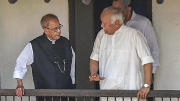 Former president Pranab Mukherjee with Rashtriya Swayamsevak Sangh (RSS) chief Mohan Bhagwat at the birthplace of RSS founder Keshav Baliram Hedgewar, in Nagpur on Thursday.(PTI Photo) Former president Pranab Mukherjee with Rashtriya Swayamsevak Sangh (RSS) chief Mohan Bhagwat at the birthplace of RSS founder Keshav Baliram Hedgewar, in Nagpur on Thursday.(PTI Photo)