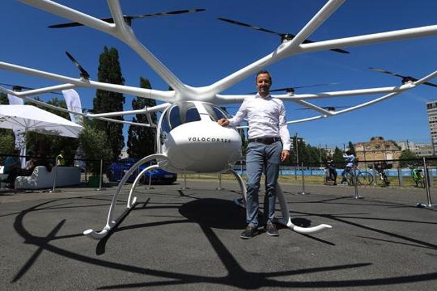 Resembling a helicopter, Volocopter’s electric air taxis take off and land vertically. They are based on drone technology and can fly two people for around 30 kilometres.(Bloomberg/File Photo)