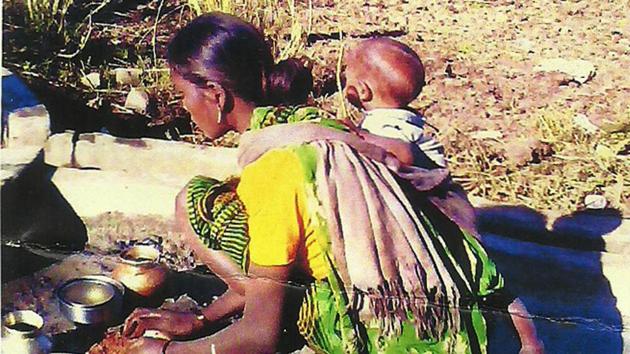The special bulletin on MMR for the period 2011-13, released by the Registrar General of India (RGI), shows that the combined MMR in MP/Chhattisgarh has gone down to 221 from 230 in 2010-12(HT Photo) The special bulletin on MMR for the period 2011-13, released by the Registrar General of India (RGI), shows that the combined MMR in MP/Chhattisgarh has gone down to 221 from 230 in 2010-12(HT Photo)