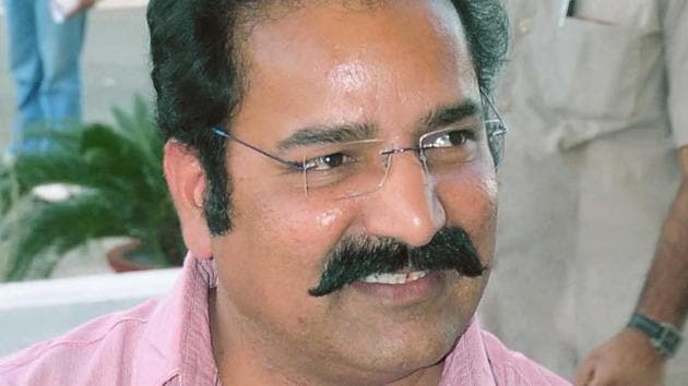 In the name of smart city, Jaipur’s heritage is being compromised with substandard work, alleged Khachariyawas. (HT) In the name of smart city, Jaipur’s heritage is being compromised with substandard work, alleged Khachariyawas. (HT)