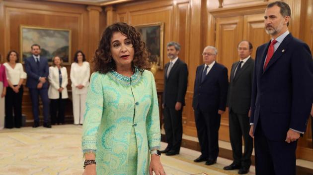 Maria Jesus Montero became budget minister after playing a similar role at a regional level in southern Andalusia. In the name of maintaining “stability,” Sanchez has also promised to implement the 2018 budget crafted by the previous conservative government. Among the budget’s key measures are a one to three percent rise in the lowest pensions and a salary increase for civil servants. (J. J. Soriano / Pool / AFP)