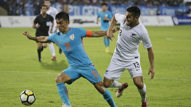 Indian soccer captain Sunil Chhetri, center, fights for the ball with Justin Gulley of New Zealand during the Hero Intercontinental Cup match in Mumbai, India, Thursday, June 7 (HT Photo) Indian soccer captain Sunil Chhetri, center, fights for the ball with Justin Gulley of New Zealand during the Hero Intercontinental Cup match in Mumbai, India, Thursday, June 7 (HT Photo)