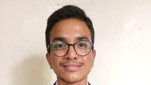 Rishi Agarwal topped the Maharashtra rankings after scoring 315 marks out of 360.(HT) Rishi Agarwal topped the Maharashtra rankings after scoring 315 marks out of 360.(HT)
