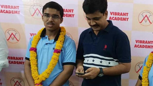 Sahil Jain, all-India rank 2 in the JEE Advanced examination, said he studied for six to seven hours daily, apart from coaching and school.(HT Photo) Sahil Jain, all-India rank 2 in the JEE Advanced examination, said he studied for six to seven hours daily, apart from coaching and school.(HT Photo)