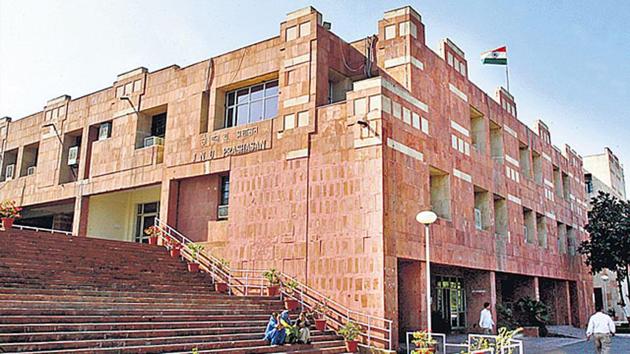 A file photo of JNU administrative building. The universities, which were given freedom on several academic, operational, and administrative issues earlier this year will also be expected to present a five-year plan.(HT Photo)