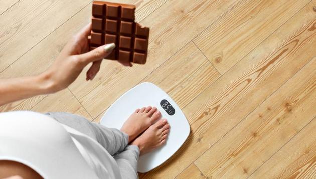 Weight loss, fitness fails: Binge eating and cheat days should not be part of your weight loss regime.(Shutterstock)