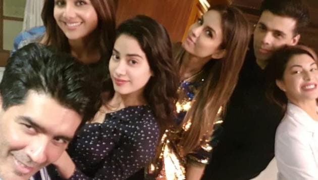 Manish Malhotra enjoyed his Sunday with Shilpa Shetty, Janhvi Kapoor, Natasha Poonawala, Karan Johar and Jacqueline Fernandez.(Instagram)