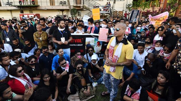 People stage a silent protest demanding to arrest and punish the culprits involved in the killing of two youth on the suspicion of being child abductors in Karbi Anglong district of Assam, in Guwahati on June 11, 2018.(AFP)