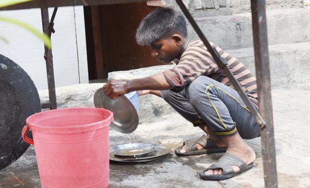 “Among cities, Ballia in Uttar Pradesh had the highest incidence (10.9% ) of child labour, followed by Secunderabad in Telangana with 10.7% , whereas Lucknow in Uttar Pradesh had the lowest incidence of 5.9%.”(Subhankar Chakraborty/HT Photo)