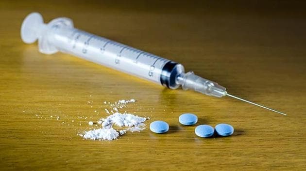 A college girl was arrested while trying to supply heroin to her boyfriend at the Dum Dum Central Correctional Home in Kolkata.(Shutterstock/For Representation)