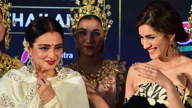 Bollywood actress Rekha leave for IIFA Awards at International
