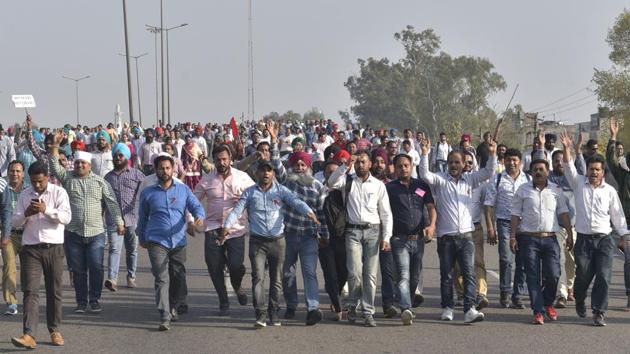 The state government, which approved the policy on March 7, has been keen to implement it from the current academic session, but had to put that on hold due to the teachers’ protest.(HT File)