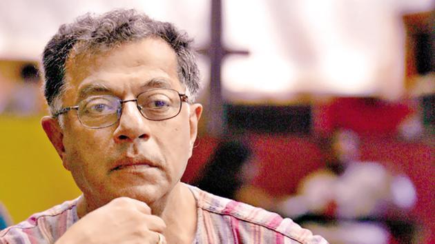 film and theatre personality Girish Karnad.(HT File Photo)