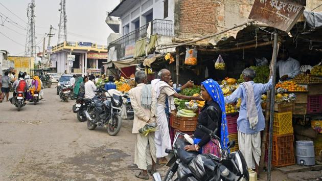Mahindra Financial, which has a presence in about 330,00 villages, forecasts bad loans will continue to shrink as clients’ financial health strengthens (Anindito Mukherjee/Bloomberg) Mahindra Financial, which has a presence in about 330,00 villages, forecasts bad loans will continue to shrink as clients’ financial health strengthens (Anindito Mukherjee/Bloomberg)