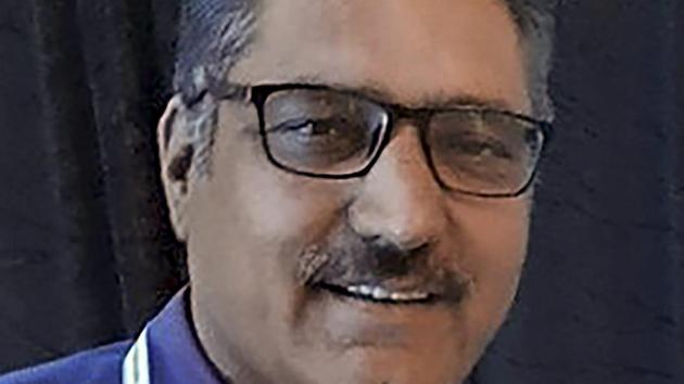 Shujaat Bukhari was shot dead by unidentified gunmen outside his office in Srinagar.(PTI)