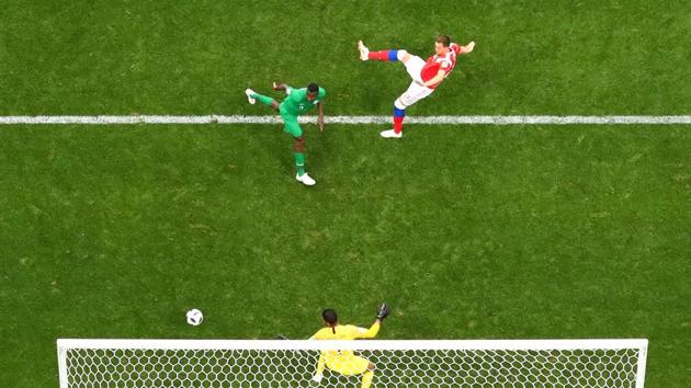 Russia's Artem Dzyuba scores their third goal. (REUTERS)