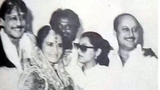 Anupam Kher shares a throwback pic from Jackie Shroff’s wedding, also ...