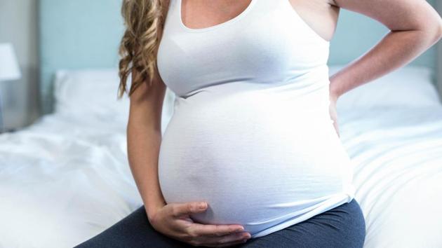 Here’s why arthritis during pregnancy could increase the risk of premature birth.(Shutterstock)