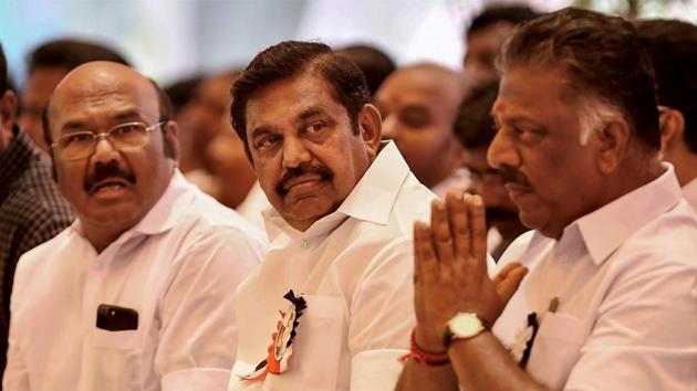Tamil Nadu chief minister Edappadi K Palaniswami with his deputy chief minister O Paneerselvam and others during the AIADMK’s day-long fast on the Cauvery issue in Chennai(PTI) Tamil Nadu chief minister Edappadi K Palaniswami with his deputy chief minister O Paneerselvam and others during the AIADMK’s day-long fast on the Cauvery issue in Chennai(PTI)