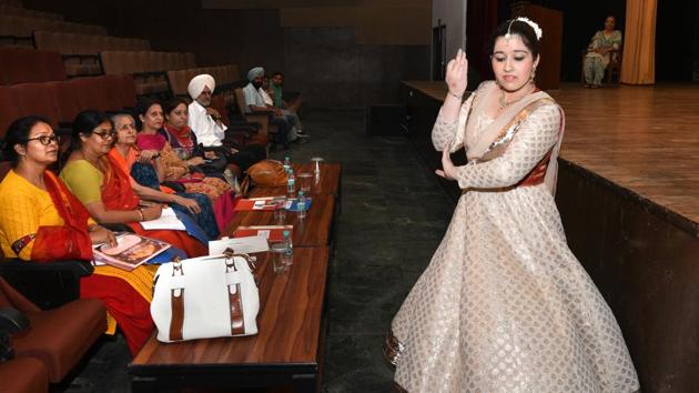Of those who have applied under the dance category, 1,732 students have chosen Indian dance forms --both classical and folk. However, only 50 colleges have said they have seats available for those who excel in Indian dance. (Arvind Yadav / HT Photo) Of those who have applied under the dance category, 1,732 students have chosen Indian dance forms --both classical and folk. However, only 50 colleges have said they have seats available for those who excel in Indian dance. (Arvind Yadav / HT Photo)