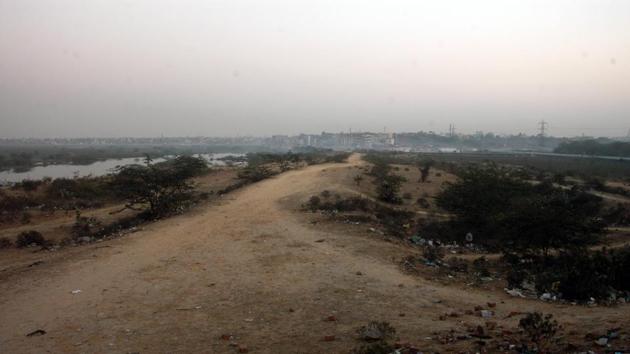 Proposed land for Kalindi Kunj bypass near Ashram Chowk in New Delhi.(HT File Photo)