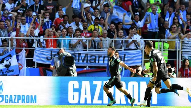 Sergio Aguero celebrates scoring Argentina’s goal. (Utpaal Sorkkar/HT Photo)