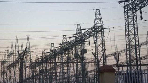 The Punjab State Electricity Regulatory Commission had recently given its nod to the Punjab State Power Corporation Ltd to the charge directly from farmers in case the government fails to pay the subsidy.(HT File)