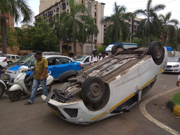 The accident took place near sector 17 in Vashi on Tuesday. (Bachchan Kumar/HT Photo) The accident took place near sector 17 in Vashi on Tuesday. (Bachchan Kumar/HT Photo)