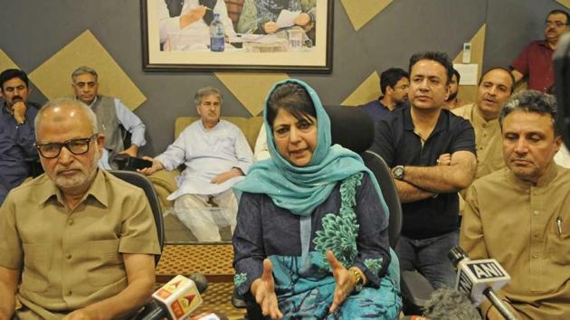 Mehbooba Mufti resigned as the chief minister of Jammu and Kashmir after the BJP pulled out of its alliance with the PDP government. (Waseem Andrabi/HT Photo) Mehbooba Mufti resigned as the chief minister of Jammu and Kashmir after the BJP pulled out of its alliance with the PDP government. (Waseem Andrabi/HT Photo)