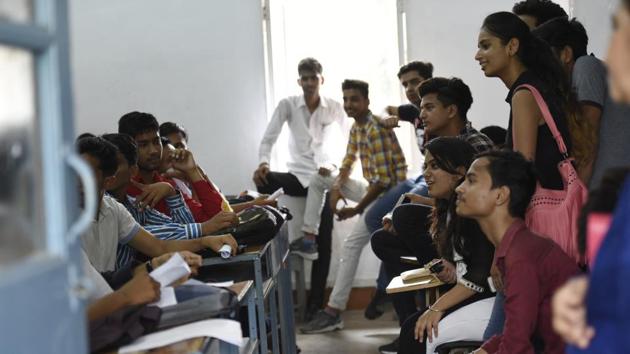 Students interact with their seniors and teachers at Ramjas College in New Delhi. (Saumya Khandelwal/HT File Photo) Students interact with their seniors and teachers at Ramjas College in New Delhi. (Saumya Khandelwal/HT File Photo)