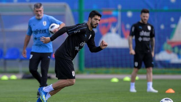 Uruguay's forward Luis Suarez attends a training session at the Sport Centre Borsky in Nizhny Novgorod on June 17, 2018, ahead of their Russia 2018 World Cup Group A football match against Saudi Arabia. (AFP) Uruguay's forward Luis Suarez attends a training session at the Sport Centre Borsky in Nizhny Novgorod on June 17, 2018, ahead of their Russia 2018 World Cup Group A football match against Saudi Arabia. (AFP)