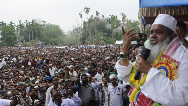 Badruddin Ajmal is addresses an election rally at Gossaingaon Telipara, Assam India in April 2016.(Subhendu Ghosh/HT File Photo) Badruddin Ajmal is addresses an election rally at Gossaingaon Telipara, Assam India in April 2016.(Subhendu Ghosh/HT File Photo)