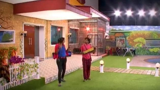 Bigg Boss 2 Tamil, episode 5: Nithya says it is okay for a man to get drunk and hit his wife once, but not everyday.