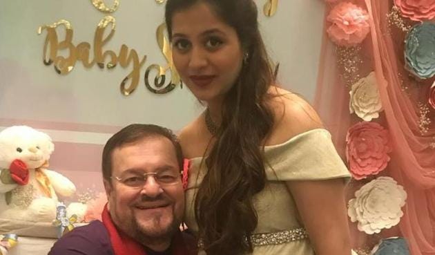 Nitin Mukesh shared a picture from the baby shower of his daughter-in-law Rukmini Sahay.