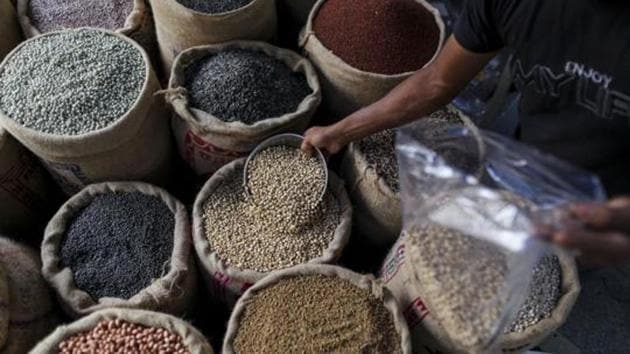 Pulses at a market in New Delhi. The import duty on chickpeas and bengal gram, or chana, has been increased to 70%.(Bloomberg)