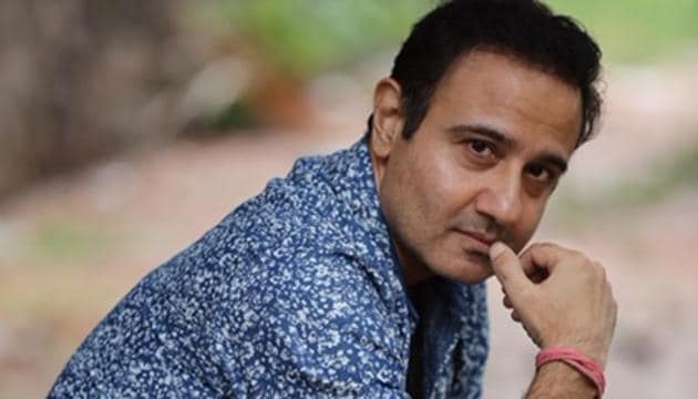 Actor Vivek Mushran made his Bollywood debut with the 1991 film Saudagar, directed by Subhash Ghai.