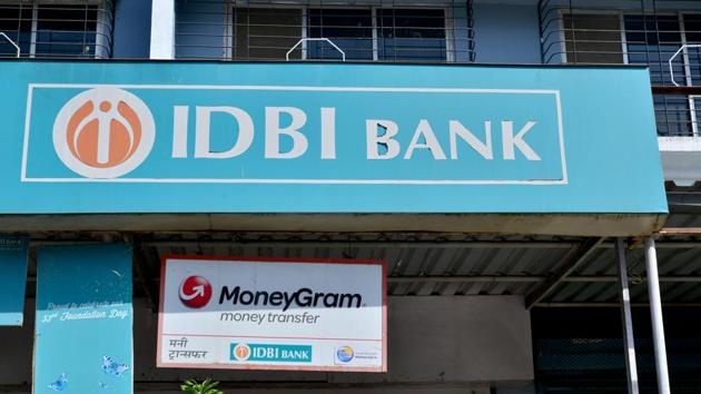 The government has been trying since at least two years to sell IDBI Bank, which has the highest bad-loan ratio among state-run lenders in India.(Aniruddha Chowdhury/Mint)