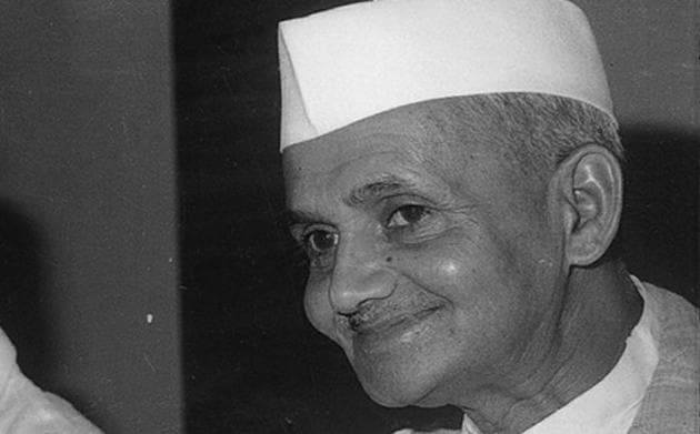 Declassify documents on Lal Bahadur Shastri's death, says son | Latest News India - Hindustan Times