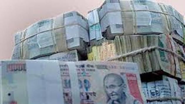 DIG Abhay Singh, who was heading the anti-corruption branch in Kolkata, was transferred to Ranchi. (HT File Photo) DIG Abhay Singh, who was heading the anti-corruption branch in Kolkata, was transferred to Ranchi. (HT File Photo)