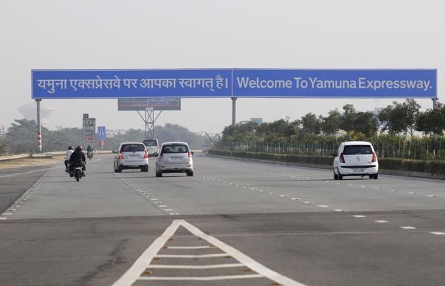 A view of the Yamuna Expressway in Noida. (HT File Photo)