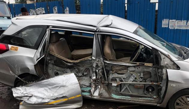 Mangled remains of the car.(Rishikesh Choudhary/HT)