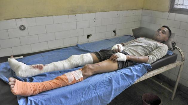 Prisoner Jagjit Singh, who was attacked in the jail, was admitted to the civil hospital in Ludhiana on Saturday. (Gurminder Singh/HT) Prisoner Jagjit Singh, who was attacked in the jail, was admitted to the civil hospital in Ludhiana on Saturday. (Gurminder Singh/HT)