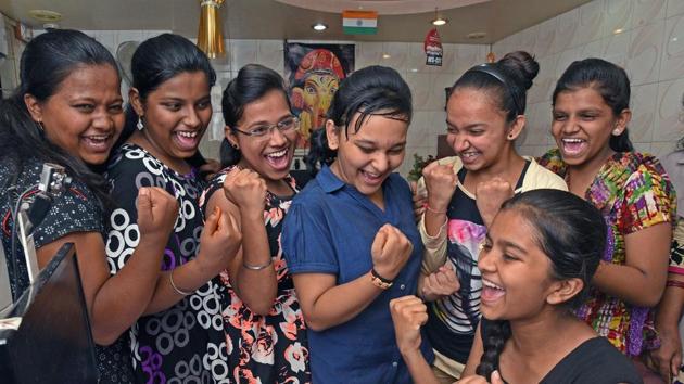 Bihar Board 10th Result 2018: The Bihar board has claimed that the Class 10 exams were conducted in a fair manner with strict measures in place and denied any question paper was leaked. The results will be declared today.(Pratham Gokhale/HT Photo) Bihar Board 10th Result 2018: The Bihar board has claimed that the Class 10 exams were conducted in a fair manner with strict measures in place and denied any question paper was leaked. The results will be declared today.(Pratham Gokhale/HT Photo)