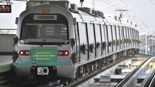 The government has set up a committee under former Delhi Metro chief E Sreedharan to lay down standardisation norms for components with an aim to cut costs in the construction and operation of metro rail systems in the country and bring them under the Make in India umbrella. Prime Minister Narendra Modi approved the proposal last week. (Sanchit Khanna / HT File) The government has set up a committee under former Delhi Metro chief E Sreedharan to lay down standardisation norms for components with an aim to cut costs in the construction and operation of metro rail systems in the country and bring them under the Make in India umbrella. Prime Minister Narendra Modi approved the proposal last week. (Sanchit Khanna / HT File)